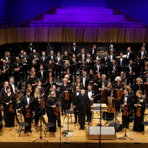 Olari Eltss atgriežas pie LNSO diriģenta pults – skanēs Sibēliusa Piektā simfonija un Vaska Pirmais čellkoncerts