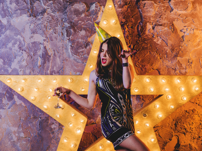 Kazino stila ballīte idejas un padomi svētkiem