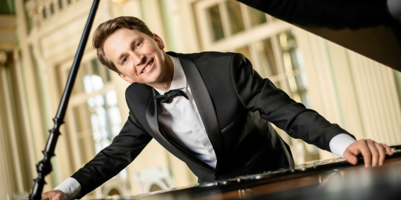 Rīgas Domā izskanēs Adventes koncerts ar izciliem pianistiem un Inesi Galanti