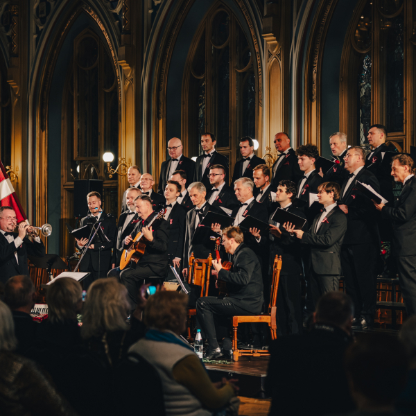 Lāčplēša dienai veltīts koncerts “Latvijas pakalnos ozoli deg!”