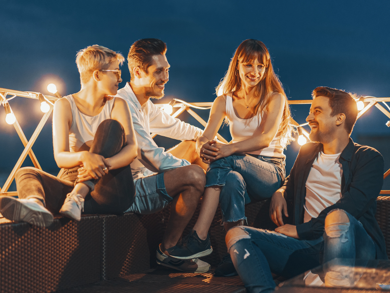 7 veidi kā pavadīt vakaru ar draugiem bez garlaicības