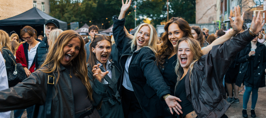 Ezīšfests paplašina teritoriju, atklāj noslēpumā turēto mākslinieku un izziņo pilnu programmu