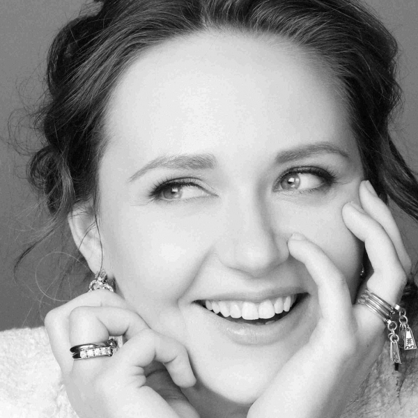 Jūrmalā notiks ekskluzīvs filmas-operas “ALLEGRO MODERATO” seanss un Innas Kločko koncerts