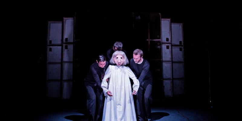 Teatro Delusio - leģendārs Familie Flöz iestudējums pirmo reizi Latvijā