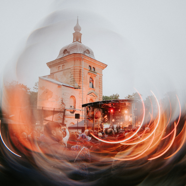 Valmiermuižas etnomūzikas festivāls 2026 - Senās Ķīnas ritmi, radikāls folkpanks un ziņģes