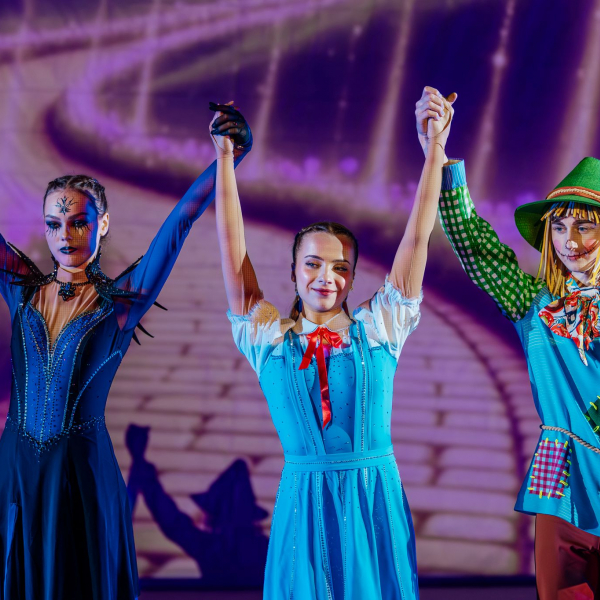 Rīgā, Daugavpilī un Liepājā notiks krāšņā ledus šova “Sapņu Zemes Burvis” pirmizrāde