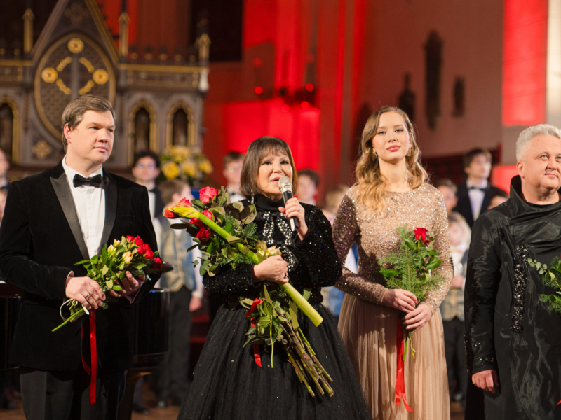 Rīgas Domā izskanējusi “Ziemassvētku prelūdija”. FOTO